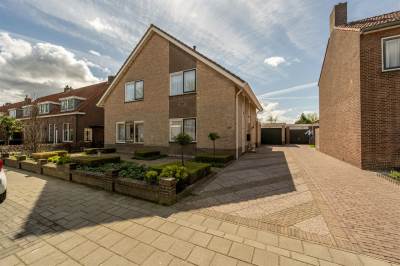 Woning Admiraal de Ruyterstraat 135 Oud-Beijerland