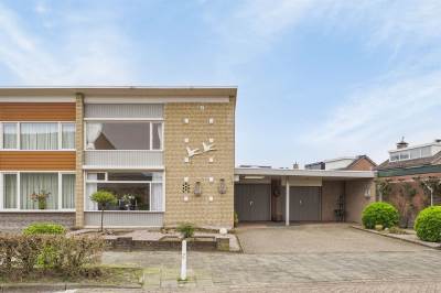 Woning Juliana van Stolbergstraat 2 Kaatsheuvel