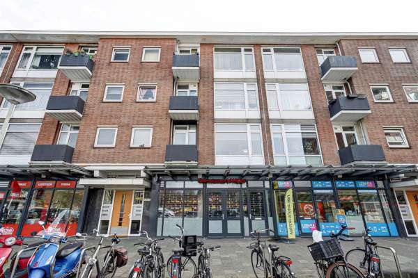 Woning Ambachtsgaarde 130 Den Haag