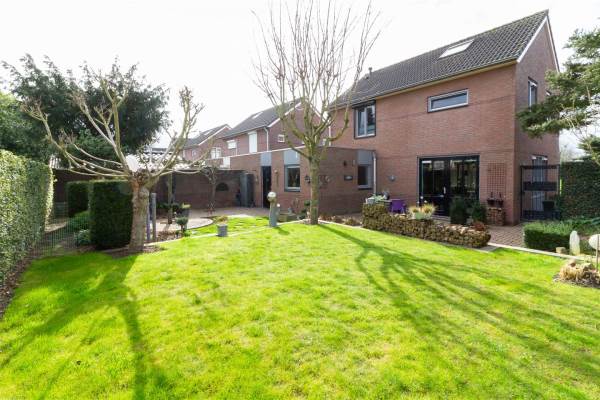 Woning Stationsweg 19a Maasbracht