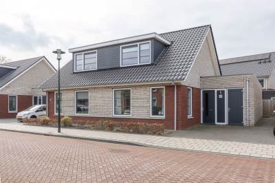 Woning Oranjeplein 66 Vroomshoop