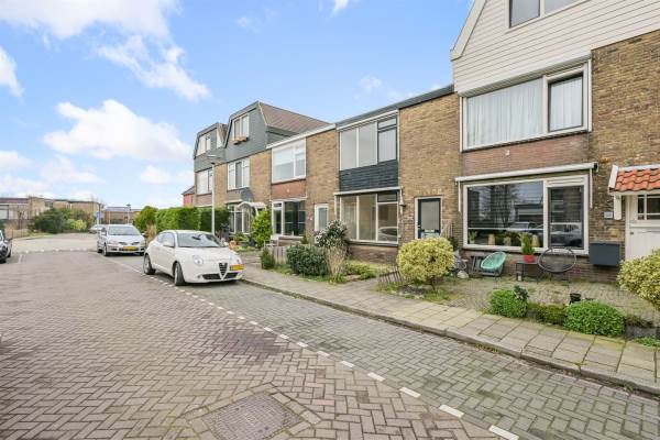 Woning Burgemeester Teerstraat 22 Oostzaan