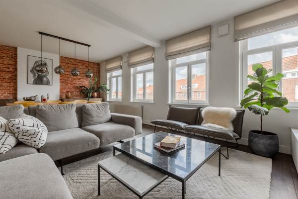 Woning Paramariboplein 35III Amsterdam
