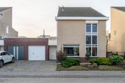 Woning Octavianus 10 Born