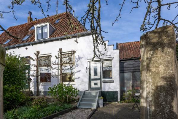 Woning Winterstraat 6 Dirksland