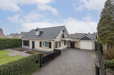 Woning Hazelaarstraat 1 St. Willebrord