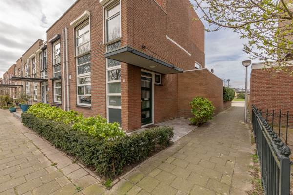 Woning Golda Meirstraat 12 Spijkenisse