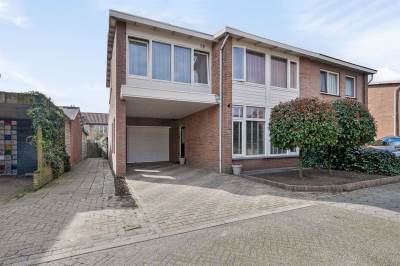 Woning Reinout van Valkenburgstraat 12 Ravenstein