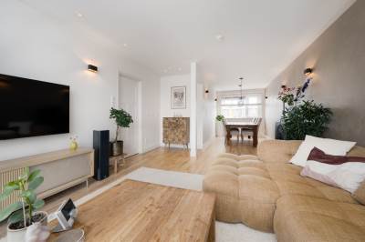 Woning Friedalaan 121 Zwanenburg