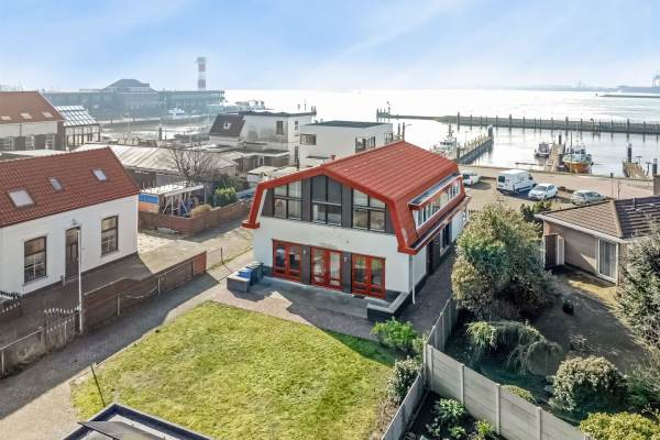 Woning Stationsweg 67b Hoek van Holland