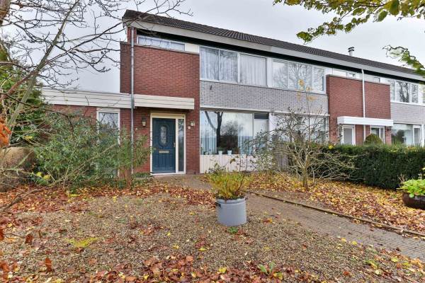 Woning Molenweg 39 Surhuisterveen