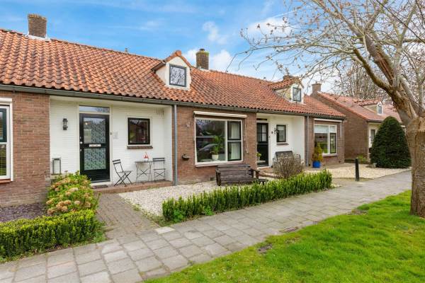 Woning Plantsoen 15 Hoogwoud