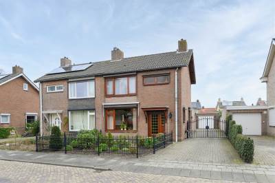 Woning Akkerlingen 21 Hoeven