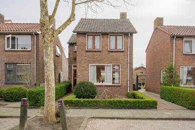 Woning Graaf van Bloisstraat 10 Benthuizen
