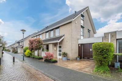 Woning Liesbeth Tilanusplein 2 Rijen