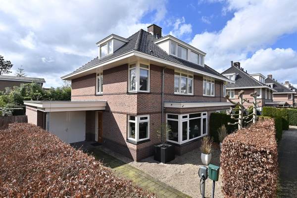 Woning Vincent van Goghlaan 27 Naarden