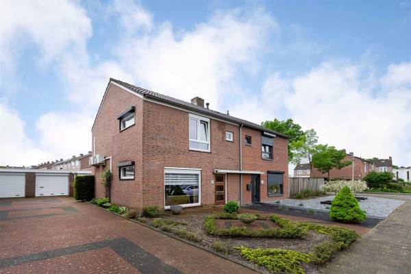 Woning Schout Franssenplein 9 Hoensbroek