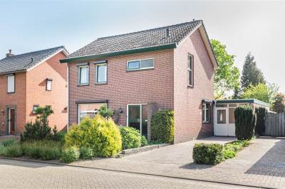 Woning Pastoor Reulinkstraat 22 Varsselder