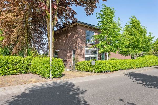 Woning Stationsweg 41 Arkel