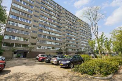 Woning Adama van Scheltemaplein 70 Delft