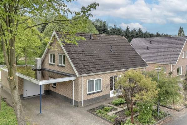 Woning Helmstok 16 Klazienaveen