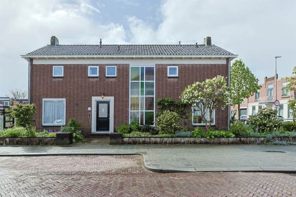 Woning Ten Harmsenstraat 2 Alphen aan den Rijn