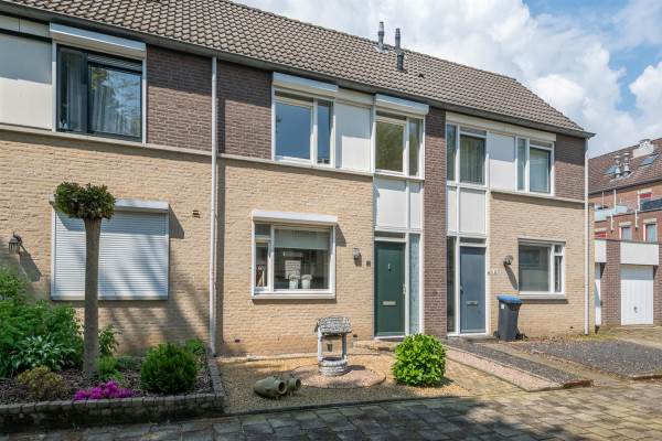 Woning Van Karnebeekstraat 44 Heerlen