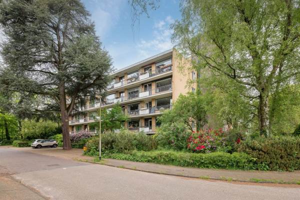 Woning Graaf Wichmanlaan 13 A-D 4 Bussum