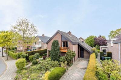 Woning Burgemeester van Deelensingel 75 Velden