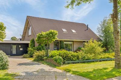 Woning Linnaeuslaan 1 Nieuw-Buinen
