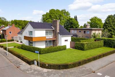 Woning Burgemeester Hon!esngl 2 Haelen