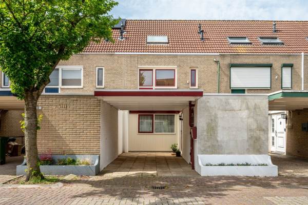 Woning Karveel 537 Lelystad