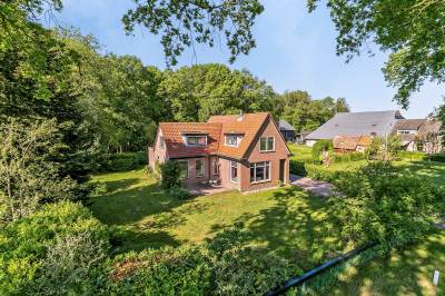 Woning Van Karnebeeklaan 6 Eesveen