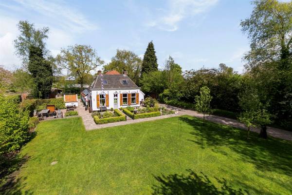 Woning Oosterstreek 77 Oosterstreek