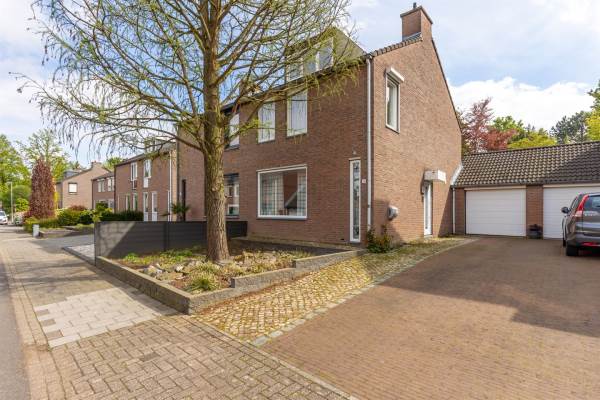 Woning Hendrik van Veldekestraat 34 Voerendaal