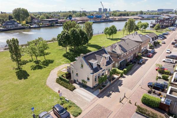 Woning Dorpsstraat 86 Capelle aan den IJssel