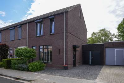 Woning Linderveld 15 Neeritter