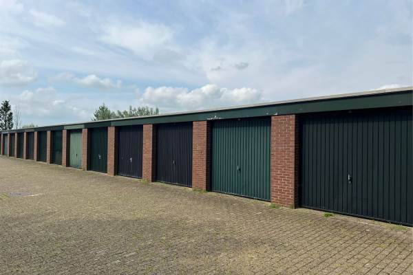 Garage Titus Brandsmastraat 31 Breukelen