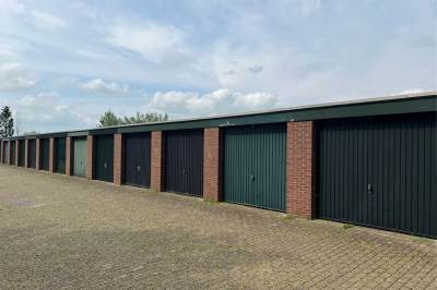 Garage Titus Brandsmastraat 31 Breukelen