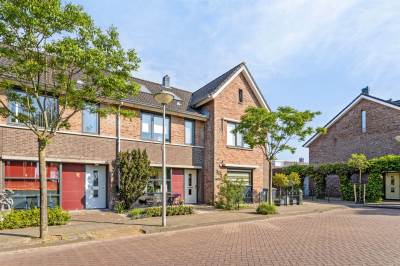 Woning Vrouwe Van Loonstraat 15 Maasdijk