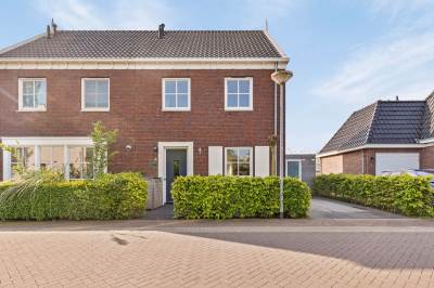 Woning Spoetnikstraat 4 Oostzaan