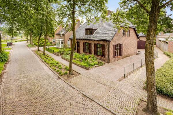 Woning Elzendreef 22 Geffen