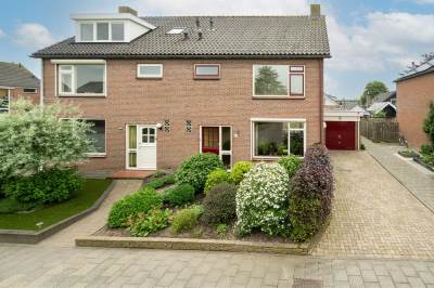 Woning Raadhuisstraat 31 Leerbroek