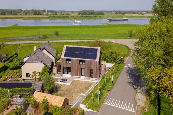 Woning Donkerstraat 2a Ravenswaaij