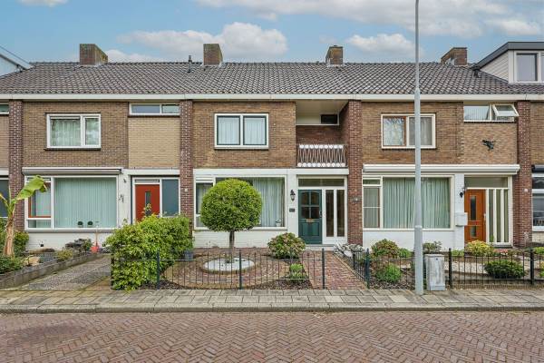 Woning Rijnstraat 10 Heemskerk