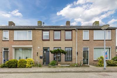 Woning Mr. van Maanenstraat 17 Waalwijk