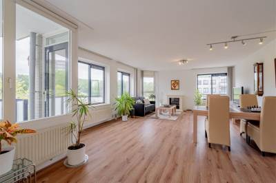 Woning Simone de Beauvoirstraat 18 Amsterdam