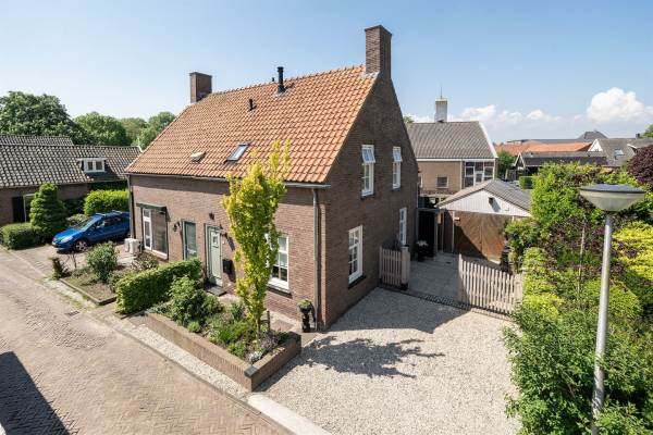 Woning Waal 8 Waal