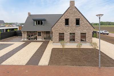 Woning Op de Lundert 26 Helden