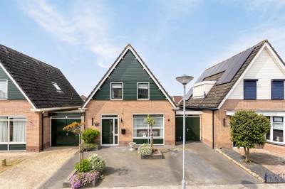 Woning Asterlaan 28 Lutjebroek
